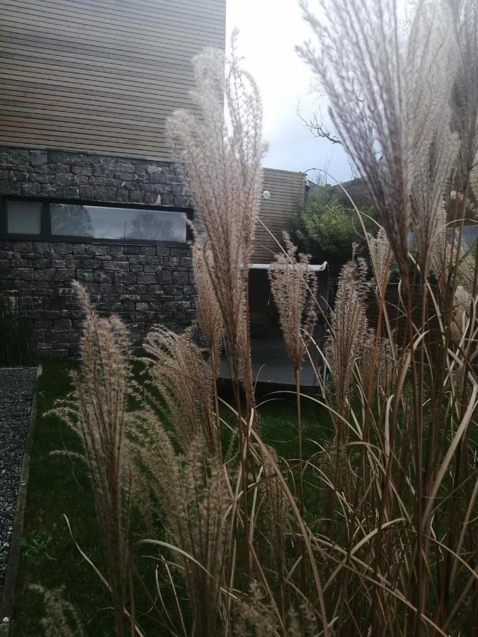 Où gît le Bocq Spa privatif Ciney Extérieur photo